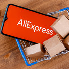 «Ведомости»: AliExpress планирует отказаться от последнего крупного склада в России