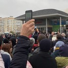  Жители Нижнекамска толпой выстроились у дороги, чтобы проводить мобилизованных