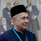 Путин наградил Рифката Минниханова орденом Александра Невского