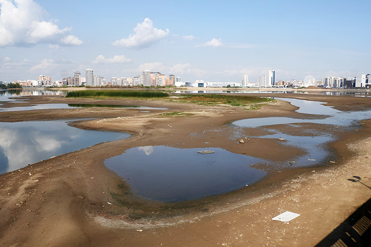 Уровень воды в Куйбышевском водохранилище вплотную приблизился к точке невозврата в 49 метров