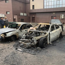 В Челнах ночью на парковке загорелось 7 машин, включая два BMW – предполагают поджог