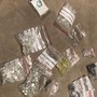 Сотрудницу «Алросы» задержали за кражу 500 алмазов и 11 бриллиантов