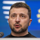 Зеленский заявил, что Россия уже начала наступление на нескольких направлениях