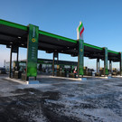 Два гектара земли, молельная комната и прачечная: «Татнефть» впервые показала новые мегазаправки на М12