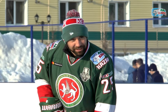 Данис Зарипов провел мастер-класс для юных хоккеистов Аксубаевского района