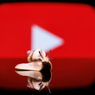 «Известия»: К началу осени скорость YouTube снизилась в 10 раз