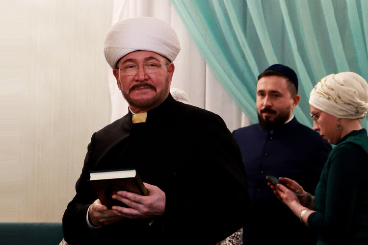 Равиль Гайнутдин: «С аятоллой Али Хаменеи я был знаком, встречался, получал его молитвы…»