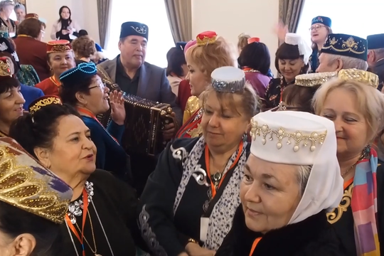 В Казани проходит II всемирный съезд татарских женщин