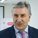 Фаррахов призвал не ждать два года, чтобы расширить эксперимент по исламским финансам