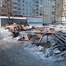 В одном из дворов Казани после сноса гаражей образовалась свалка