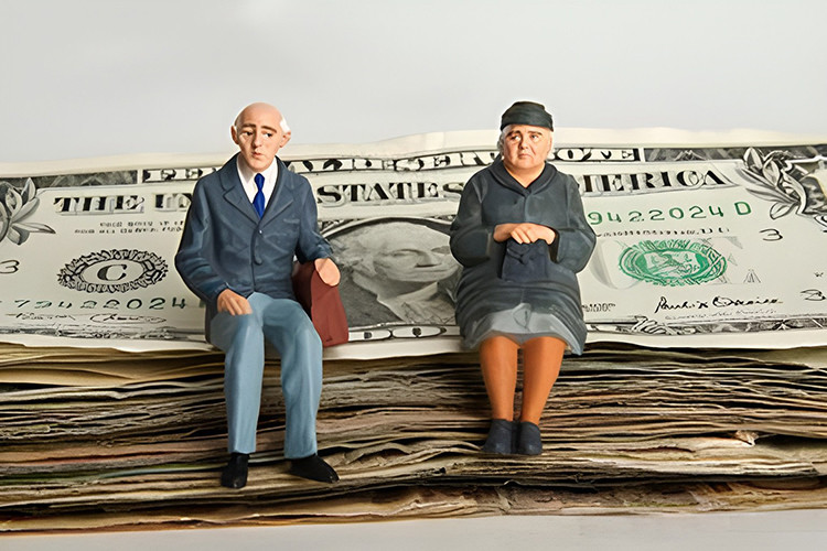 Кто тянет мир к финансовой катастрофе: суммарный госдолг уже $100 триллионов