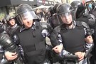 Несогласованная акция протеста в Москве: ОМОН оттесняет людей с площади, начались задержания