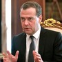 «Очень разная страна»: Медведев заявил, что в России надо уравнять доходы горожан и сельчан