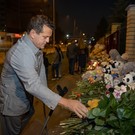 Метшин возложил цветы к мемориалу возле гимназии №175