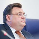 Минюст РФ исключил из реестра иноагентов более 60 человек и юрлиц