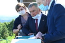 Минниханову показали панорамный парк «Гора Тугая» в Горно-Алтайске