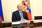 Путин: коронавирус отступает, но борьба продолжается