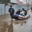 Власти: Уровень воды на реке Урал у Оренбурга приближается к опасной отметке