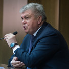 Магдеев поручил подготовить новую инициативу по борьбе с «наливайками»
