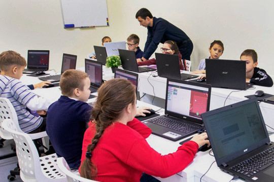 «Алгоритмика» для юных айтишников, домашняя Kasha и «взрослый» театр для детей