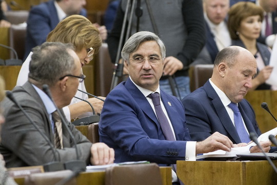 Депутаты Госсовета обсудили проект бюджета на 2019 год