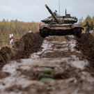 Украинский танк обстрелял село в Брянской области – введен режим ЧС
