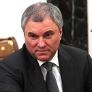 Володин: после угроз США в мире будут активнее отказываться от доллара
