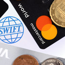 Visa и Mastercard прекращают работу в России