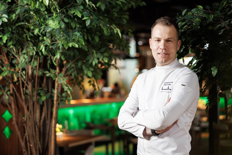 Шурале на стенах и щербет как 17 лет назад: ресторан «Кремлин» на Профсоюзной начинает новый отсчет