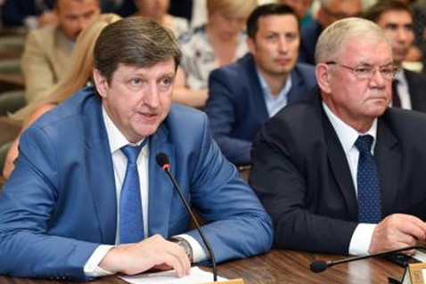 Денис Калинкин: «Работу по взысканию не ослаблять. Бюджет расписан до копейки!»
