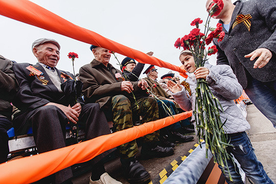 На Азатлык – «Бессмертный полк», в «Мастеровых» – премьера, в кино – антиутопия 