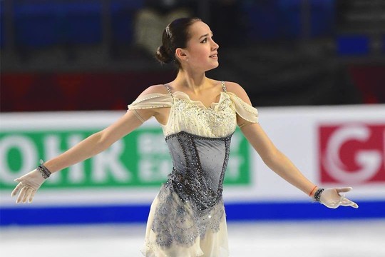 Загитова победила в короткой программе на чемпионате России по фигурному катанию