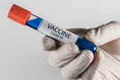 В минздраве озвучили сроки широкого применения вакцины от COVID-19