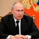 Путин призвал обновить парк общественного транспорта