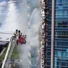В центре Астаны загорелся небоскреб (фото и видео)