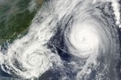 Сильнейший за последние 60 лет тайфун обрушился на Японию: репортаж из соцсетей
