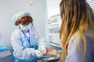 Медики объяснили второй в мире случай излечения от ВИЧ