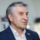 Фаррахов рассказал, как в Госдуме пересаживаются на отечественные авто: «Ни одна иностранная машина не пахнет так, как «Жигули»!»