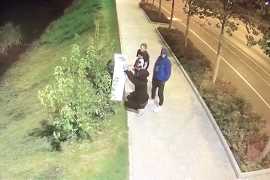 Появилось видео с вандалами, разукрасившими набережную Кабана