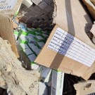 Около ЖК «Весна» появилась стихийная свалка – сюда грузовиками свозили отходы, в том числе от медизделий