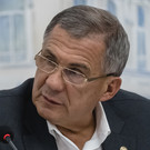 Минниханов призвал бороться с безработицей: в РТ растет число работников с зарплатой ниже МРОТ