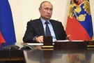 Путин обсудил доплаты медикам с губернаторами: «Развели канитель бюрократическую!»