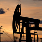 Цены на нефть упали до минимума с конца 2021-го