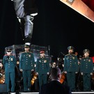 В день юбилея Курской битвы Путин лично вручил звезды Героев России экипажу танка «Алеша»