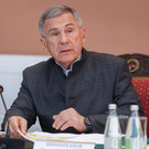 Минниханову представили новые разработки Высшей школы нефти в Альметьевске