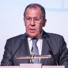 Лавров заявил об усталости стран от доллара: превращается в средство смены режимов