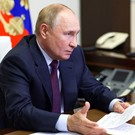 Песков опроверг встречу Путина с Дуровым в Азербайджане