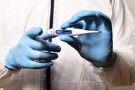 Число зараженных коронавирусом на карантинном лайнере в Японии выросло почти вдвое