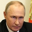 Путин опробовал снайперскую винтовку на полигоне для подготовки мобилизованных