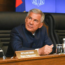 Минниханов вручил работникам прокуратуры государственные награды